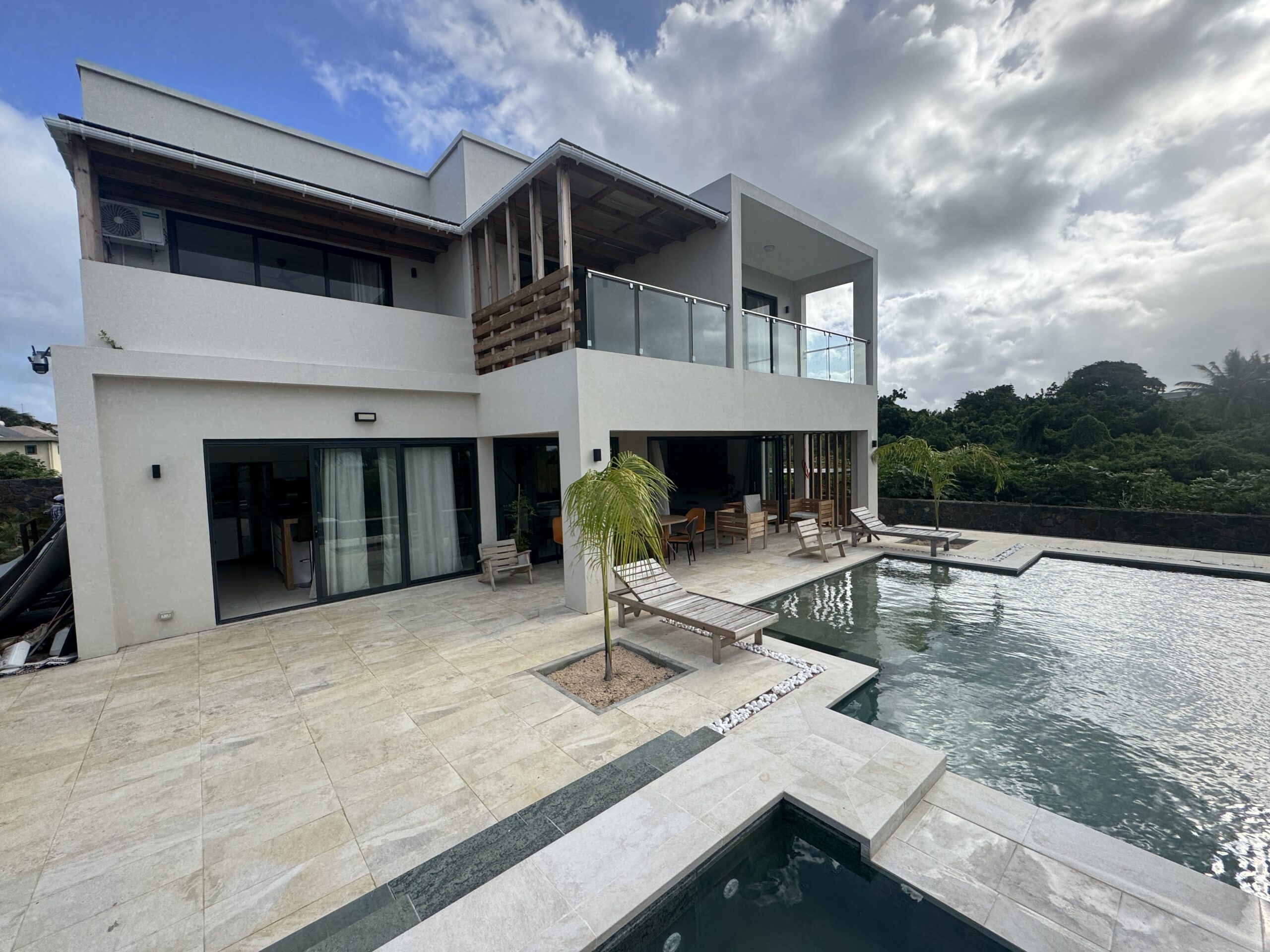 LOCATION VILLA GRAND GAUBE LUXURIEL GROUP