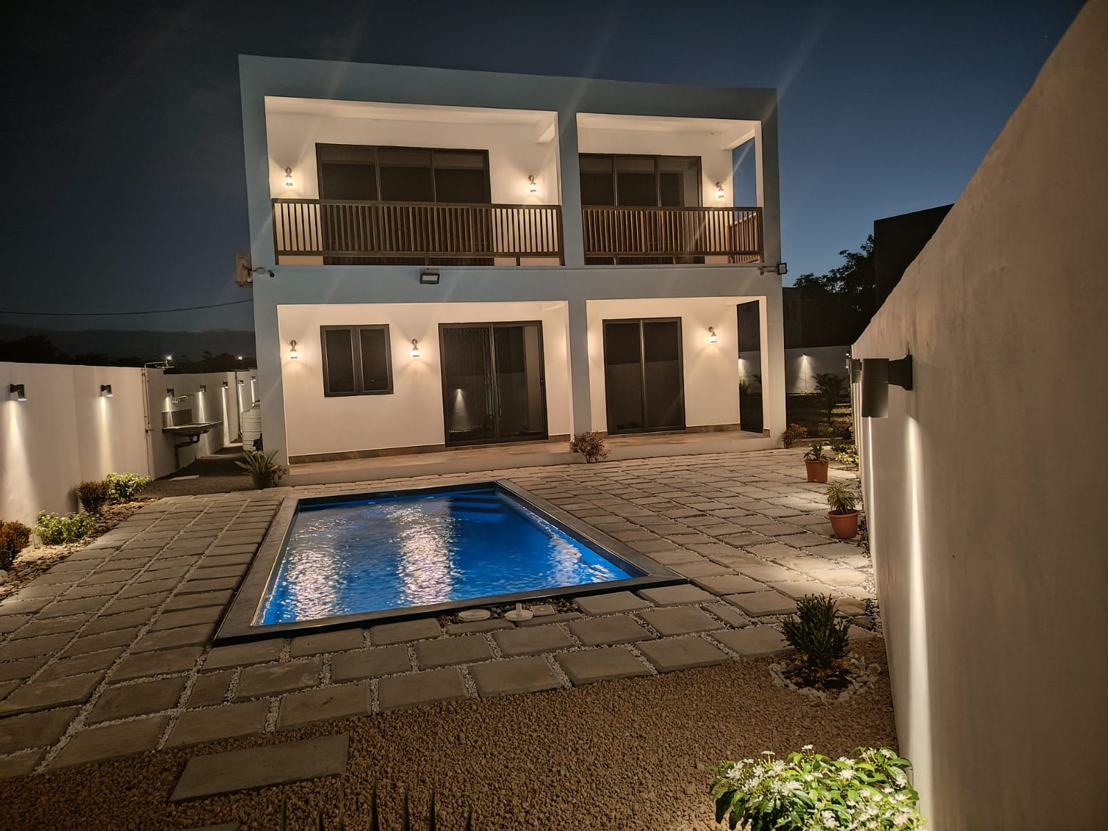 VILLA NEUVE A LOUER GRAND BAIE LUXURIEL GROUP