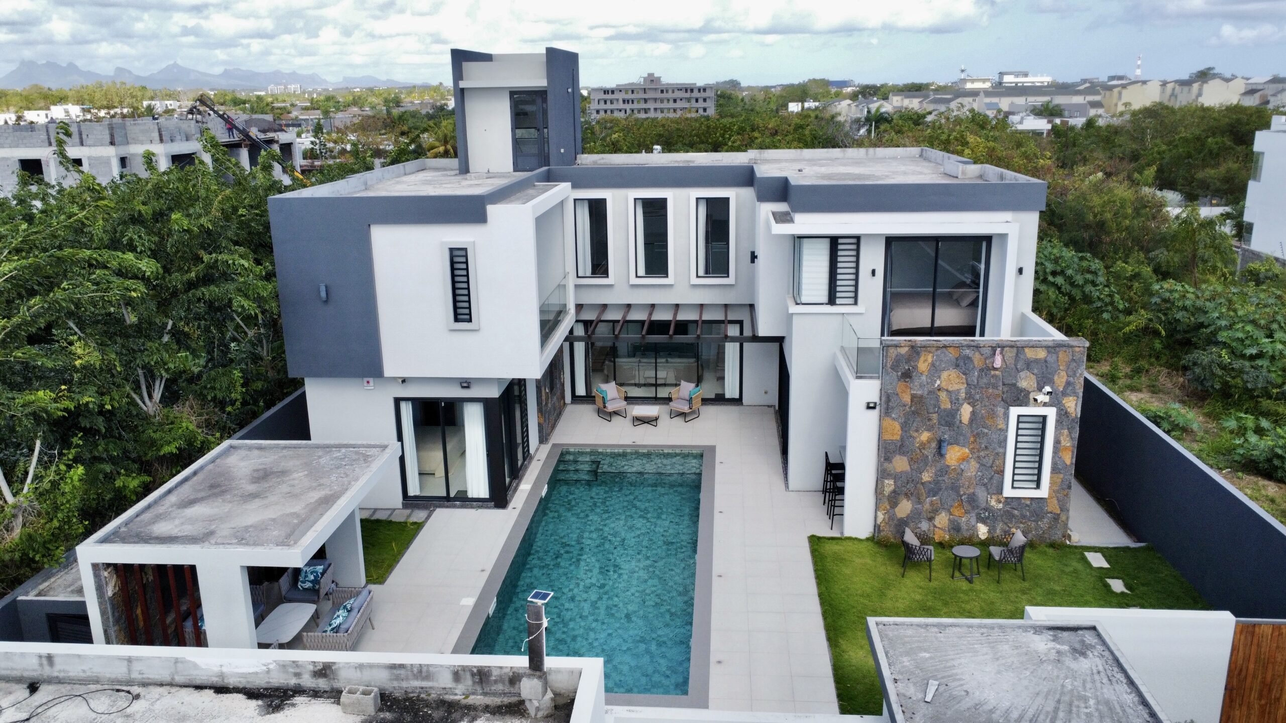 location villa de prestige a grand baie ile Maurice par luxuriel group.