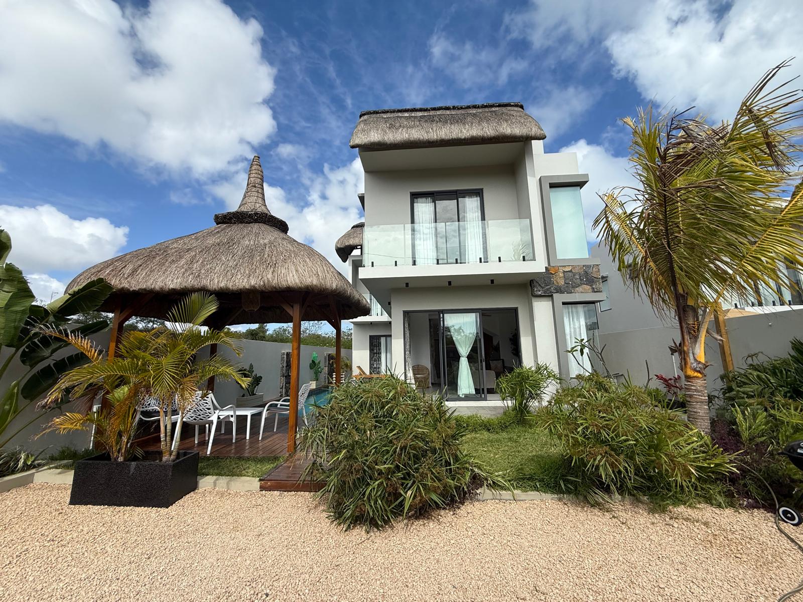 location villa contemporaine pereybere, par luxuriel group