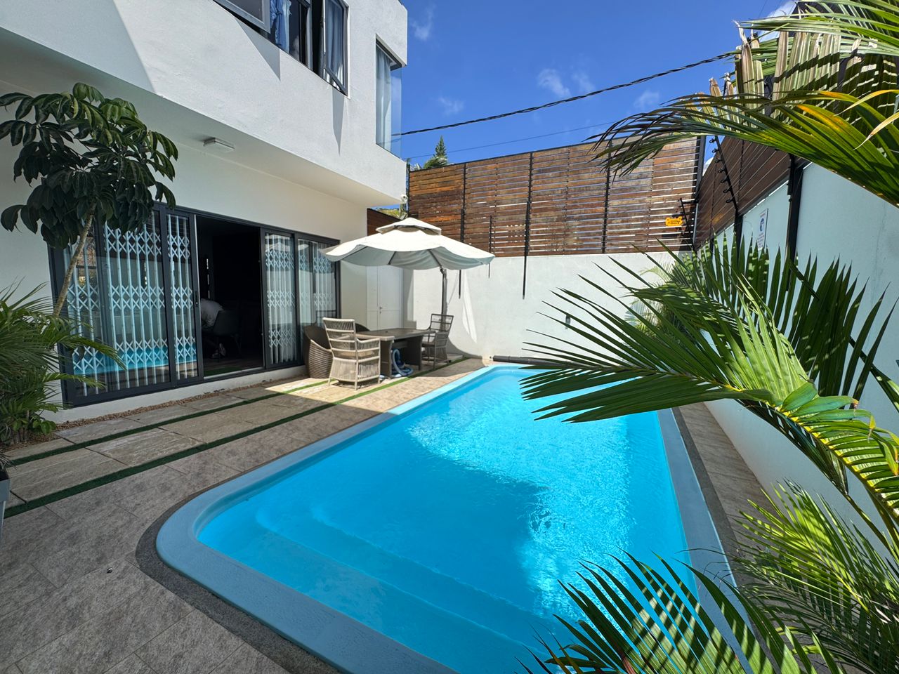 VILLA MODERNE A VENDRE TROU AUX BICHES MARCHE MAURICIEN PAR LUXURIEL GROUP