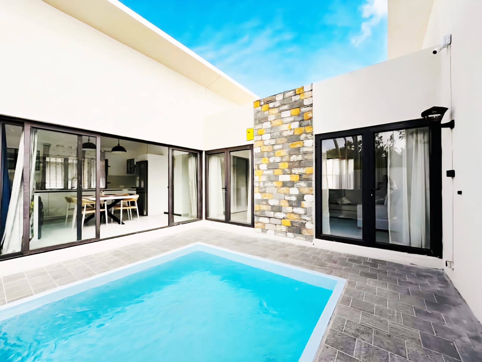 A LOUER VILLA 3CH GRAND BAIE DANS RÉSIDENCE par luxuriel group