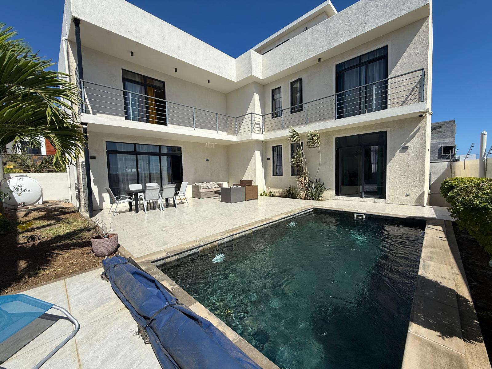 A LOUER VILLA CONTEMPORAINE 4 CHAMBRES A PEREYBERE ILE MAURICE PAR LUXURIEL GROUP
